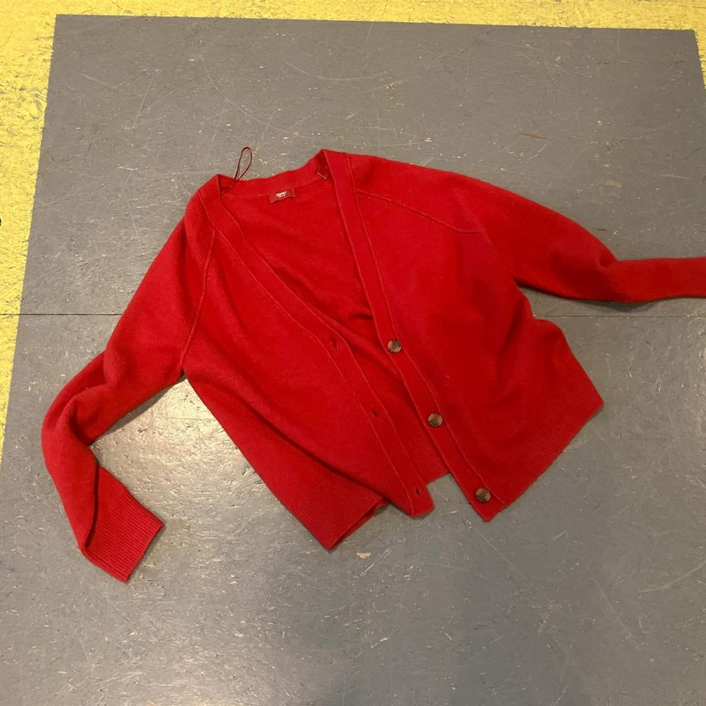 Bild 30: Jäckchen, rot, Esprit